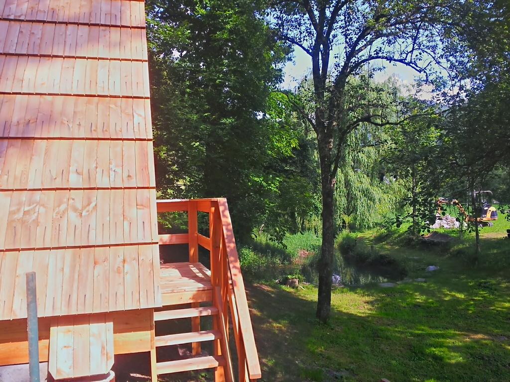 ホテル Glamping Zlata Ribica Idrija pri Bači エクステリア 写真